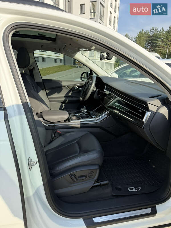 Внедорожник / Кроссовер Audi Q7 2020 в Львове