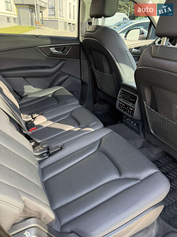 Внедорожник / Кроссовер Audi Q7 2020 в Львове
