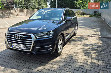 Внедорожник / Кроссовер Audi Q7 2015 в 