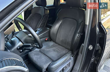 Позашляховик / Кросовер Audi Q7 2006 в 