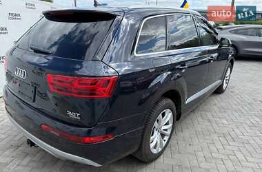 Внедорожник / Кроссовер Audi Q7 2017 в 