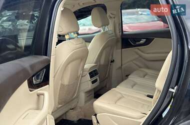 Внедорожник / Кроссовер Audi Q7 2017 в 