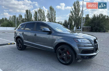 Позашляховик / Кросовер Audi Q7 2014 в 