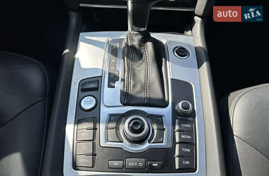 Позашляховик / Кросовер Audi Q7 2014 в 
