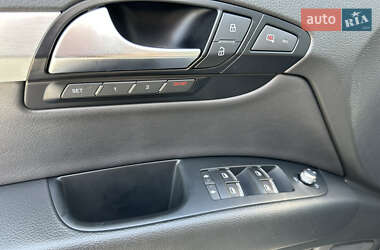Позашляховик / Кросовер Audi Q7 2014 в 