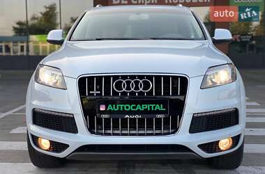 Внедорожник / Кроссовер Audi Q7 2013 в 