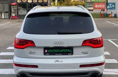Внедорожник / Кроссовер Audi Q7 2013 в 