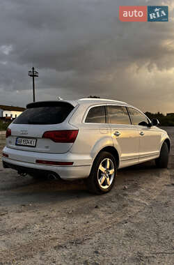 Внедорожник / Кроссовер Audi Q7 2012 в 