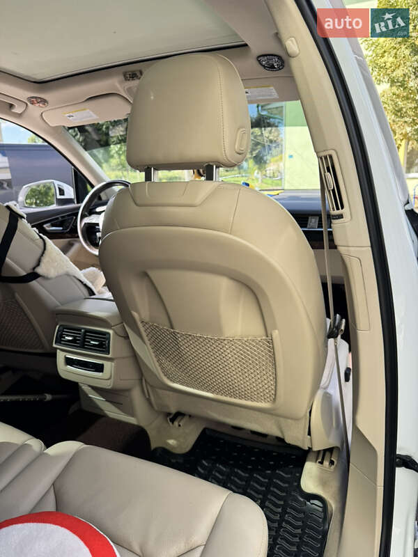 Позашляховик / Кросовер Audi Q7 2016 в Дрогобичі фото 9 Позашляховик / Кросовер Audi Q7 2016 в Дрогобичі