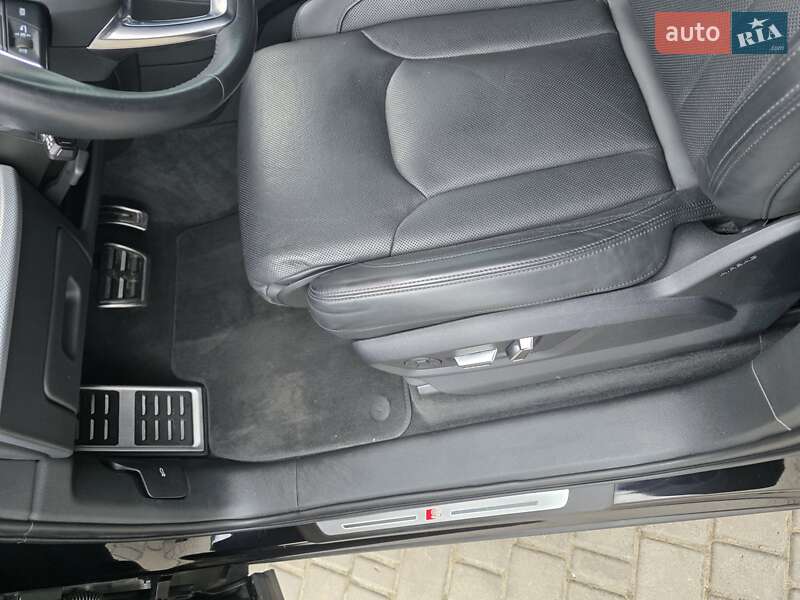 Позашляховик / Кросовер Audi Q7 2020 в Луцьку