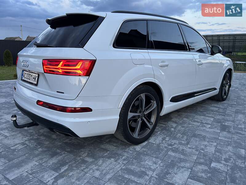 Внедорожник / Кроссовер Audi Q7 2016 в Луцке фото 5 Внедорожник / Кроссовер Audi Q7 2016 в Луцке