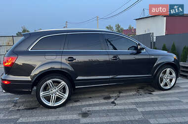 Позашляховик / Кросовер Audi Q7 2012 в 