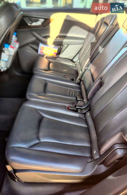 Позашляховик / Кросовер Audi Q7 2016 в Рівному фото 16 Позашляховик / Кросовер Audi Q7 2016 в Рівному