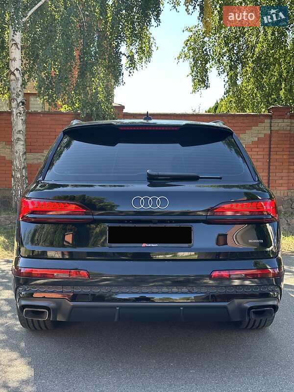 Позашляховик / Кросовер Audi Q7 2025 в Києві фото 7 Позашляховик / Кросовер Audi Q7 2025 в Києві