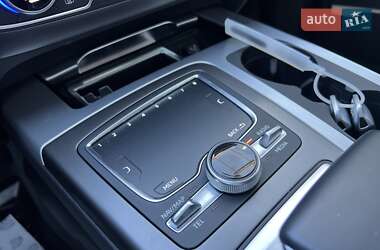 Внедорожник / Кроссовер Audi Q7 2018 в 