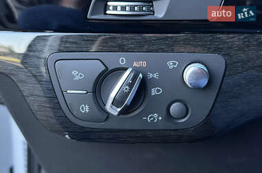 Позашляховик / Кросовер Audi Q7 2018 в 