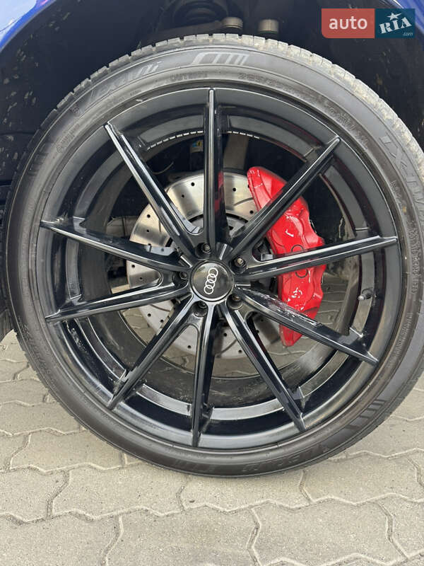 Позашляховик / Кросовер Audi Q7 2019 в Ужгороді