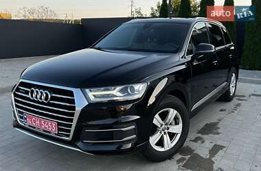 Позашляховик / Кросовер Audi Q7 2017 в 