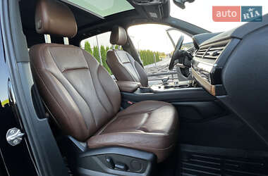 Позашляховик / Кросовер Audi Q7 2017 в 