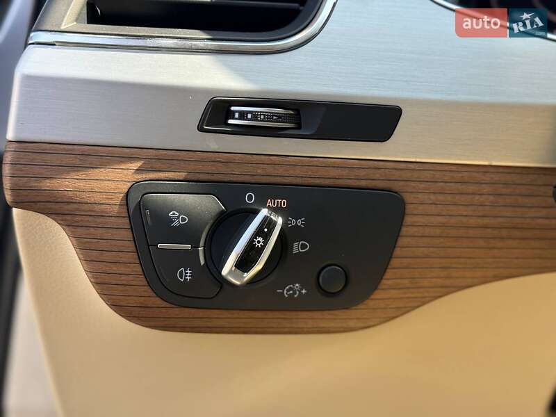 Внедорожник / Кроссовер Audi Q7 2017 в Ровно