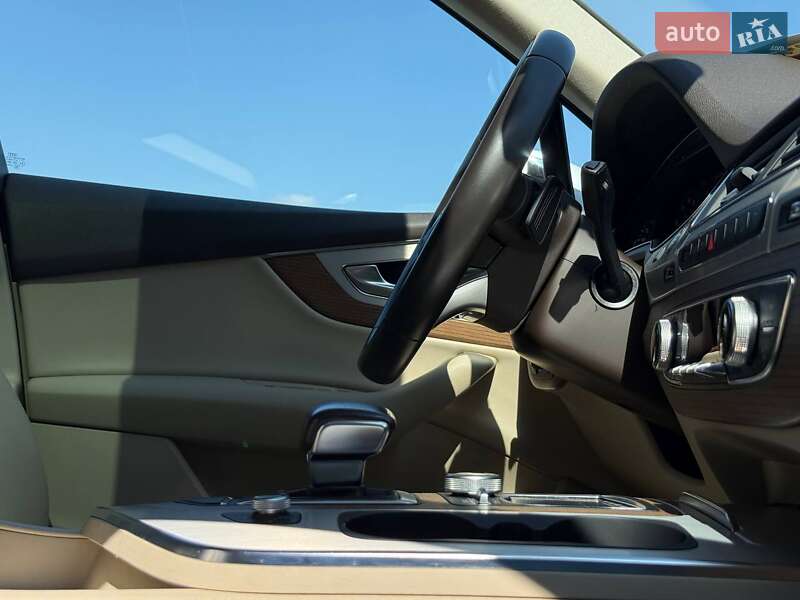 Внедорожник / Кроссовер Audi Q7 2017 в Ровно