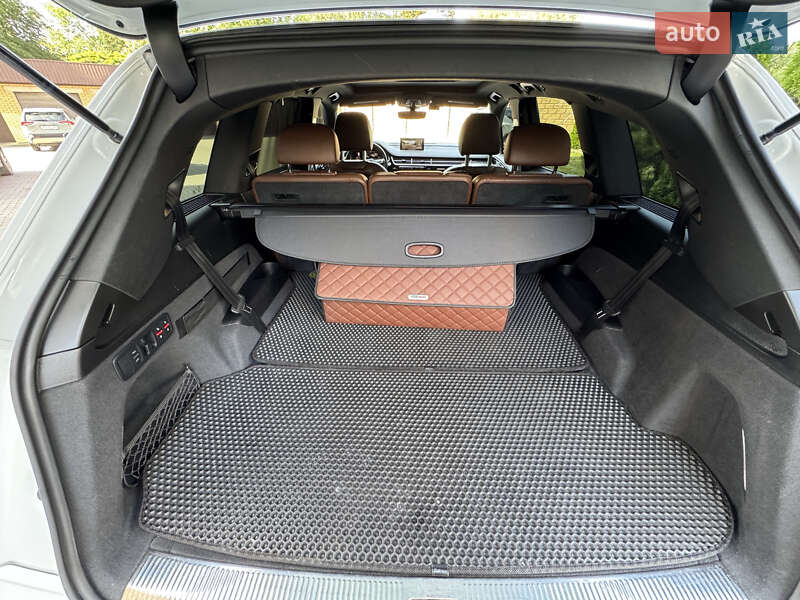 Позашляховик / Кросовер Audi Q7 2016 в Луцьку фото 38 Позашляховик / Кросовер Audi Q7 2016 в Луцьку