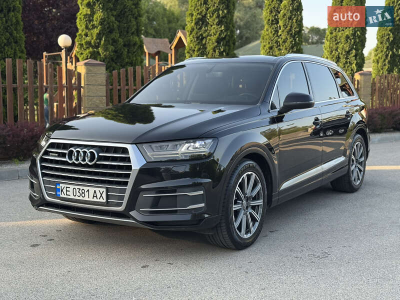 Внедорожник / Кроссовер Audi Q7 2015 в Днепре