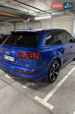 Внедорожник / Кроссовер Audi Q7 2017 в Львове