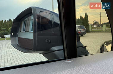 Позашляховик / Кросовер Audi Q7 2020 в 