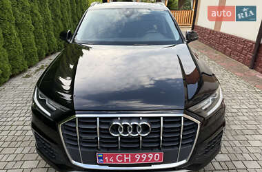 Позашляховик / Кросовер Audi Q7 2020 в 