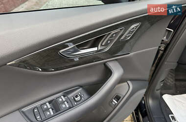 Позашляховик / Кросовер Audi Q7 2020 в 
