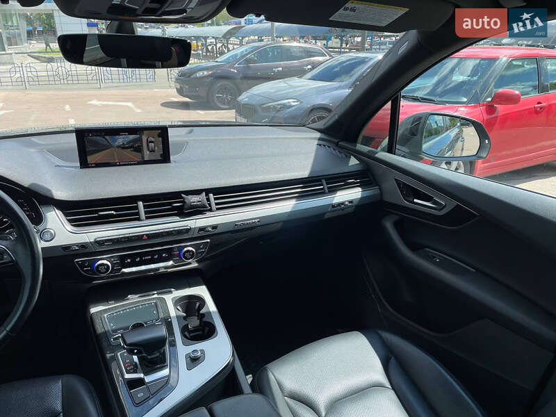 Позашляховик / Кросовер Audi Q7 2018 в Києві