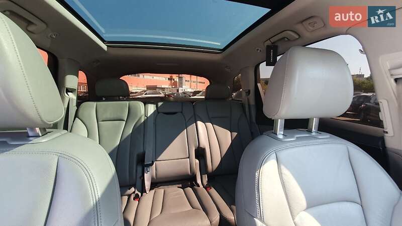 Позашляховик / Кросовер Audi Q7 2016 в Києві