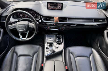 Внедорожник / Кроссовер Audi Q7 2017 в 