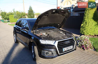Внедорожник / Кроссовер Audi Q7 2018 в 