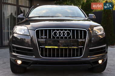 Позашляховик / Кросовер Audi Q7 2015 в  фото 26 Позашляховик / Кросовер Audi Q7 2015 в