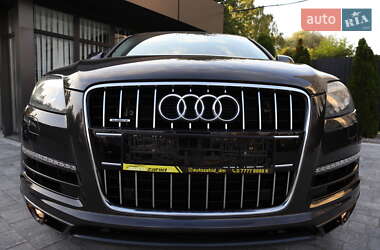 Позашляховик / Кросовер Audi Q7 2015 в  фото 28 Позашляховик / Кросовер Audi Q7 2015 в