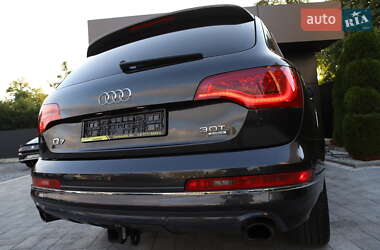 Позашляховик / Кросовер Audi Q7 2015 в  фото 54 Позашляховик / Кросовер Audi Q7 2015 в