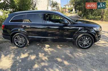 Позашляховик / Кросовер Audi Q7 2007 в 