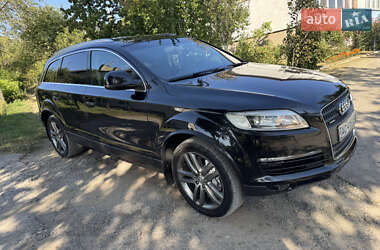 Позашляховик / Кросовер Audi Q7 2007 в 