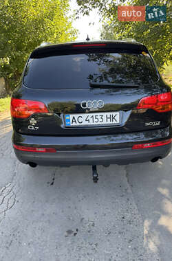 Позашляховик / Кросовер Audi Q7 2007 в 