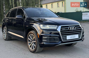 Позашляховик / Кросовер Audi Q7 2017 в 