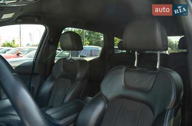 Позашляховик / Кросовер Audi Q7 2017 в 