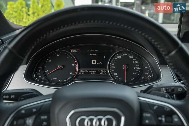Внедорожник / Кроссовер Audi Q7 2017 в Черновцах