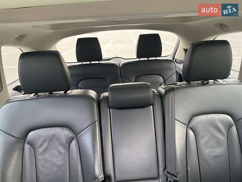 Позашляховик / Кросовер Audi Q7 2013 в Кам'янець-Подільському