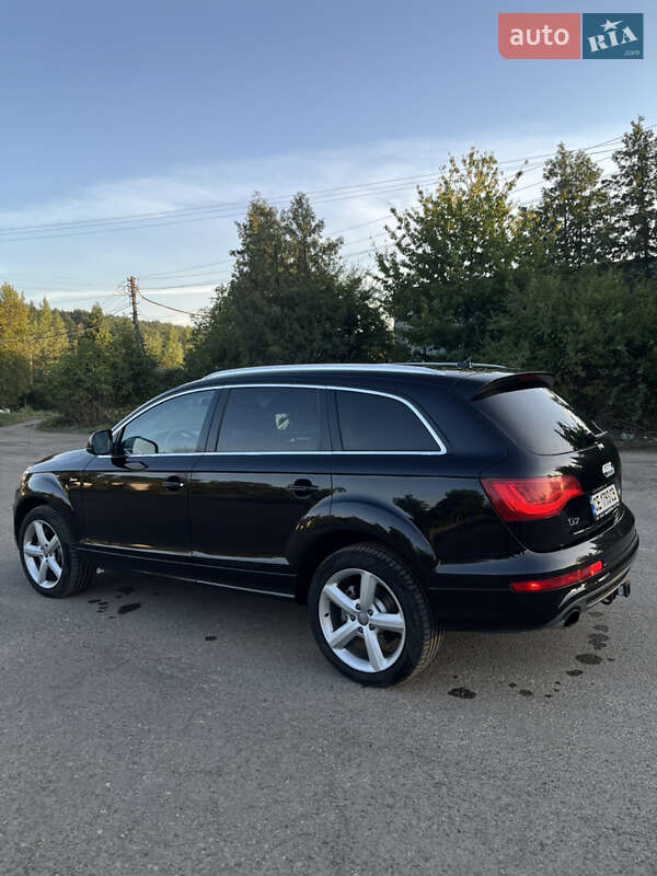 Позашляховик / Кросовер Audi Q7 2013 в Чернівцях