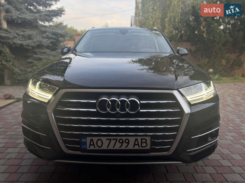 Audi Q7 2017