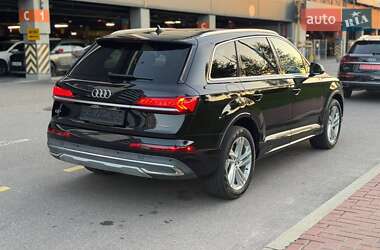 Внедорожник / Кроссовер Audi Q7 2020 в 