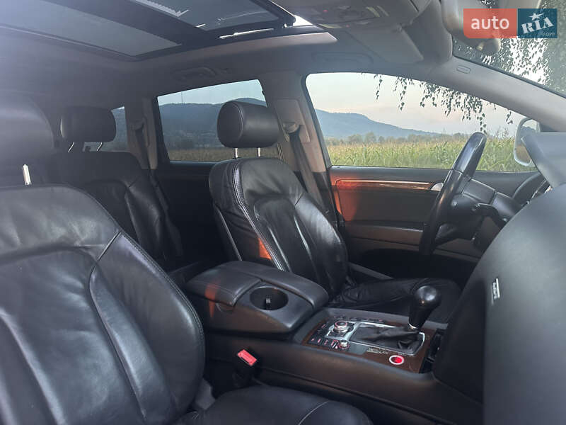 Позашляховик / Кросовер Audi Q7 2007 в Хусті