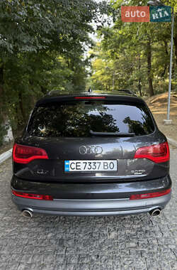 Позашляховик / Кросовер Audi Q7 2012 в 